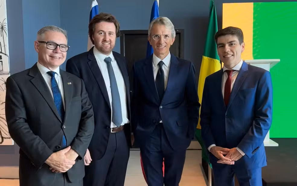 Câmara de Comércio França-Brasil é inaugurada na Bahia.
